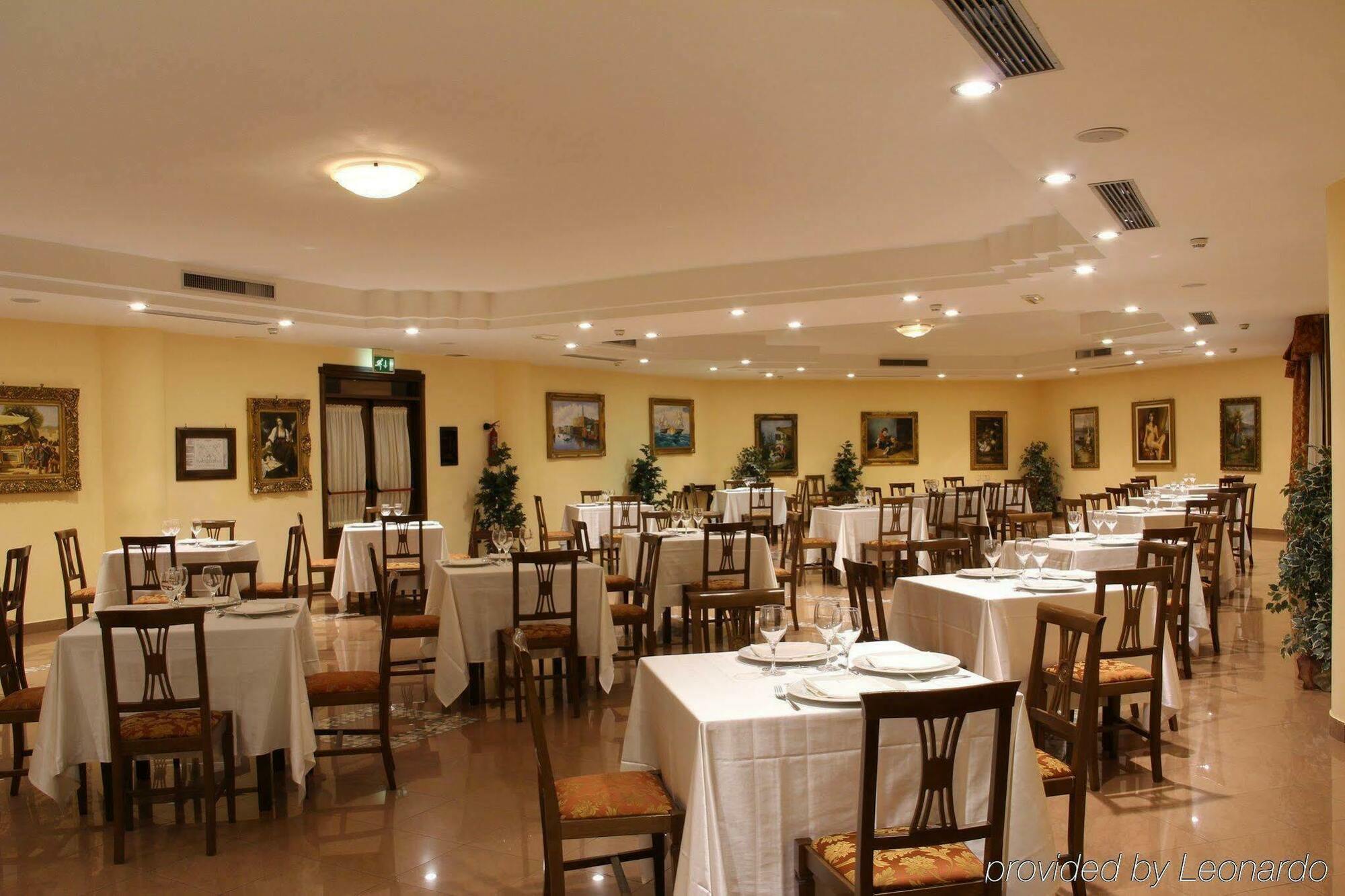 Classhotel Napoli Марильяно Ресторан фото